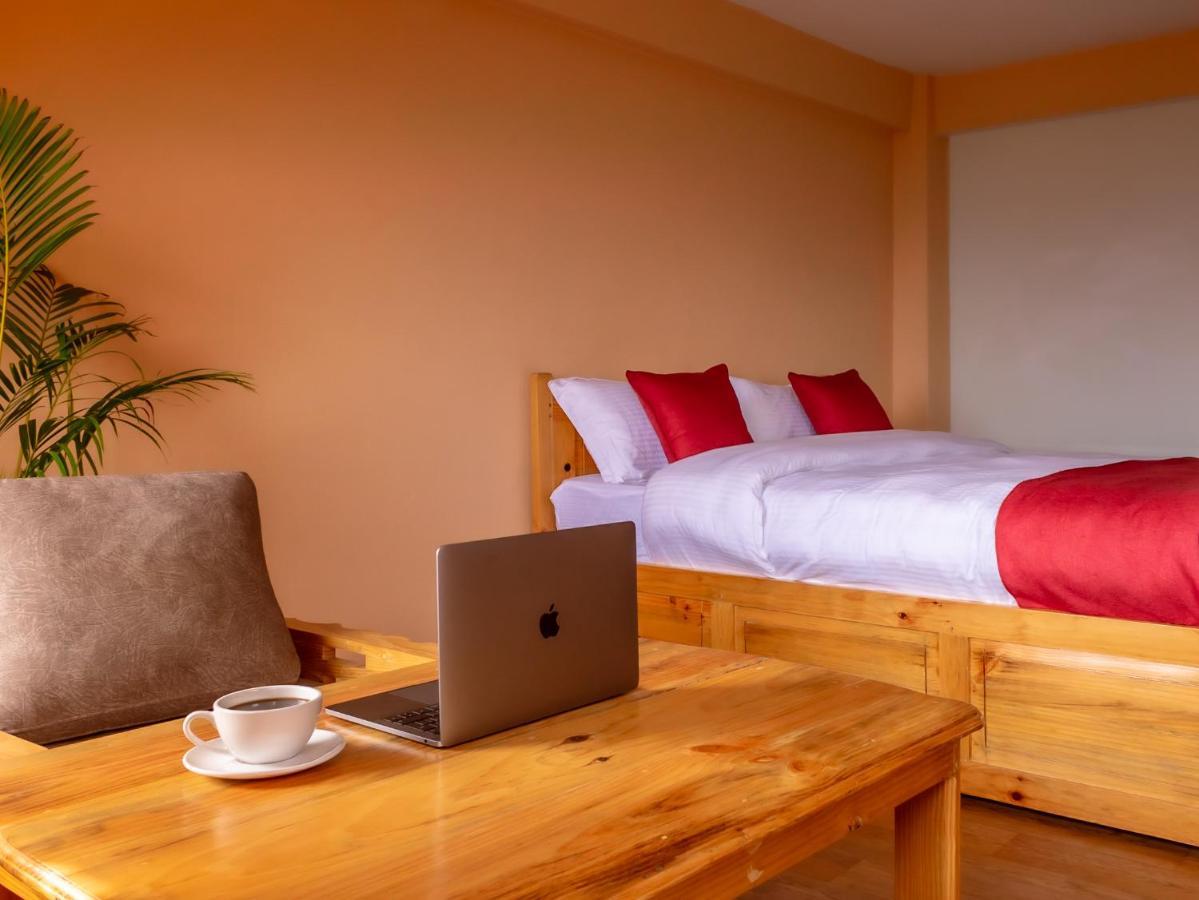 Bhatgoan Eagle Nest Hotel מראה חיצוני תמונה